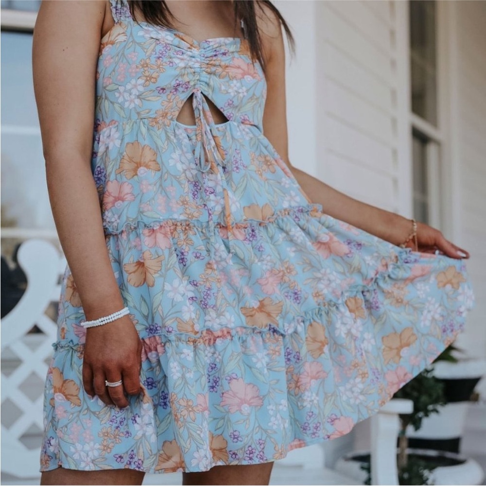 Baby blue floral mini dresss (Arula size C)